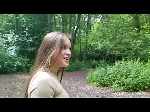 ❤️ Evelinari toki publiko batean izorratzen genuela proposatu nion! Baietz esan zuen. Orduan ipurdian izorratu eta ahoan esperma. Orduan bere burua haserretu zen. ❌ Porno %eu.xxxpornimages.ruan ❌️